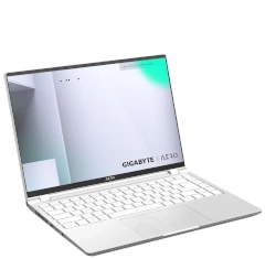 Gigabyte Aero OLED 9MF 14" Intel Core i5-12th Gen RTX 4050 laptop
