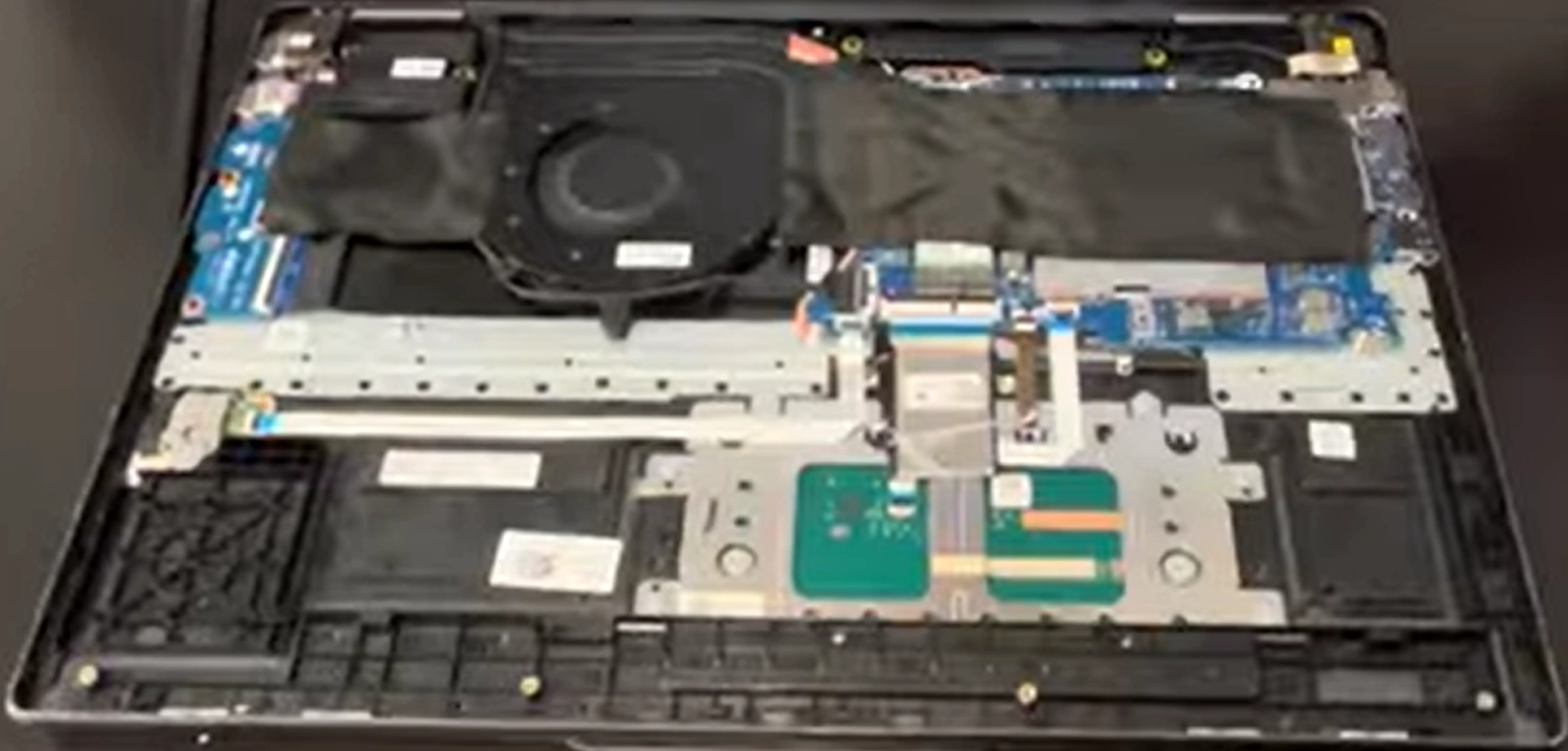 Lenovo Yoga 7 16IRL8 Complete Teardown: Upgrade RAM, SSD, LCD & More &ndash; Sell Laptop for Cash Online