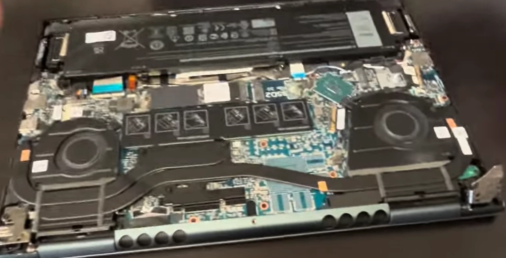 dell-inspiron-16-7610-complete-teardown-upgrade-ram-ssd-more-maximize-value-to-sell-laptop-for-cash-or-trade-laptop-online